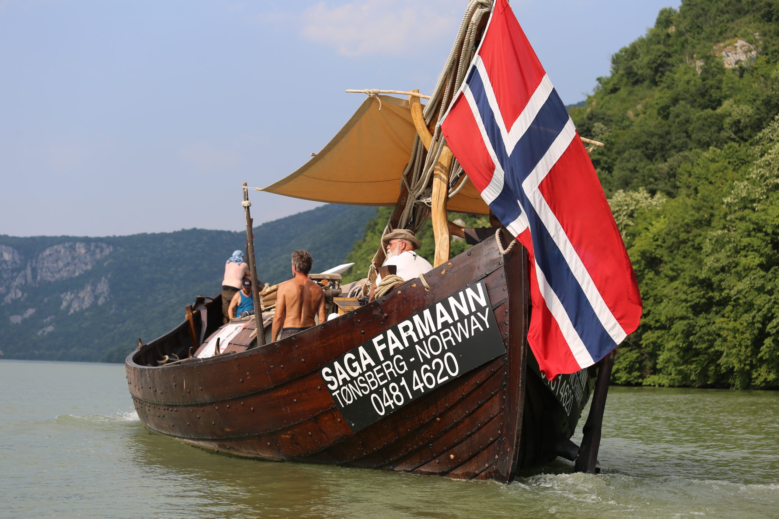 Saga Farmann på vei gjennom Europa<br />
Foto: Håkon Wium Lie