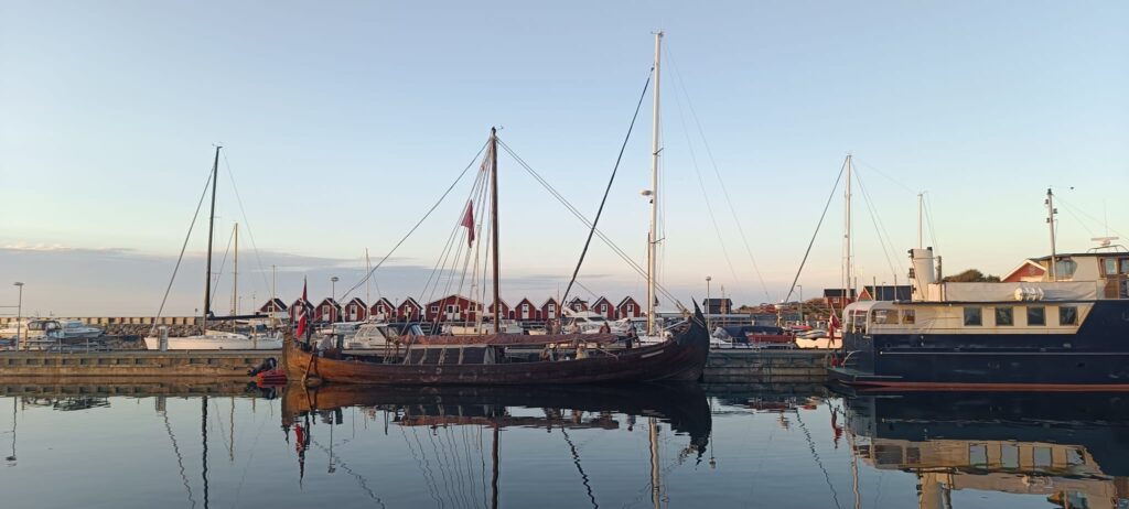 Saga Farmann ankret opp på Læsø i Danmark, august 2026.